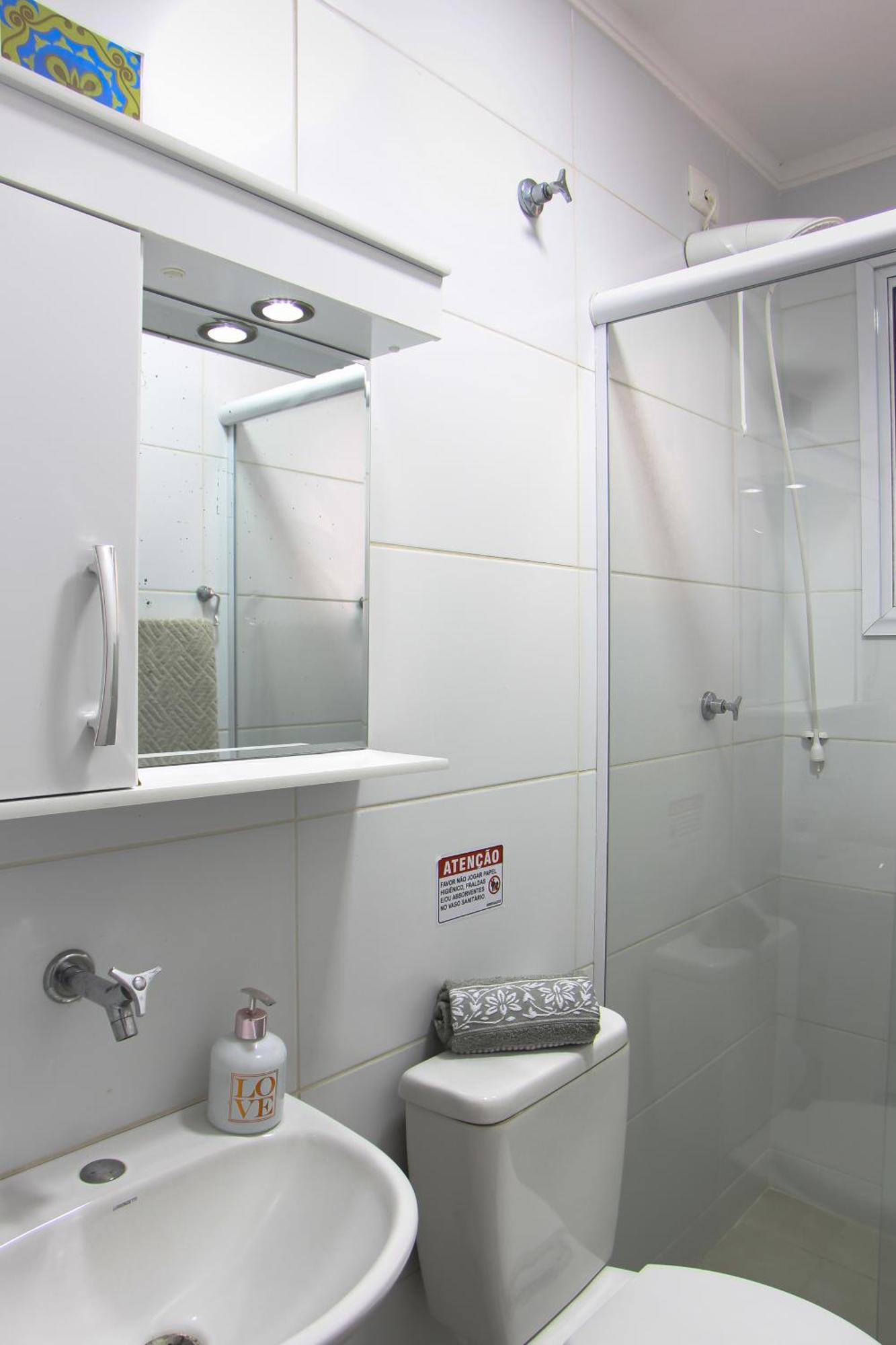 Aptº 2 Quartos Com Varanda, 400 M Da Praia, Em Com Piscinas, Sala, Smart Tv, Sofa Cama, Com 2 Banheiros, Cozinha Planejada Completa, Wi-fi 200 Mbps, Ares-condicionados, Churrasqueira, Maquina De Lavar E Tanque, Estacionamento, Portaria Apartment *