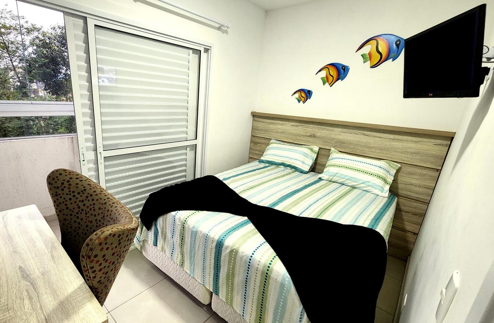 Aptº 2 Quartos Com Varanda, 400 M Da Praia, Em Com Piscinas, Sala, Smart Tv, Sofa Cama, Com 2 Banheiros, Cozinha Planejada Completa, Wi-fi 200 Mbps, Ares-condicionados, Churrasqueira, Maquina De Lavar E Tanque, Estacionamento, Portaria