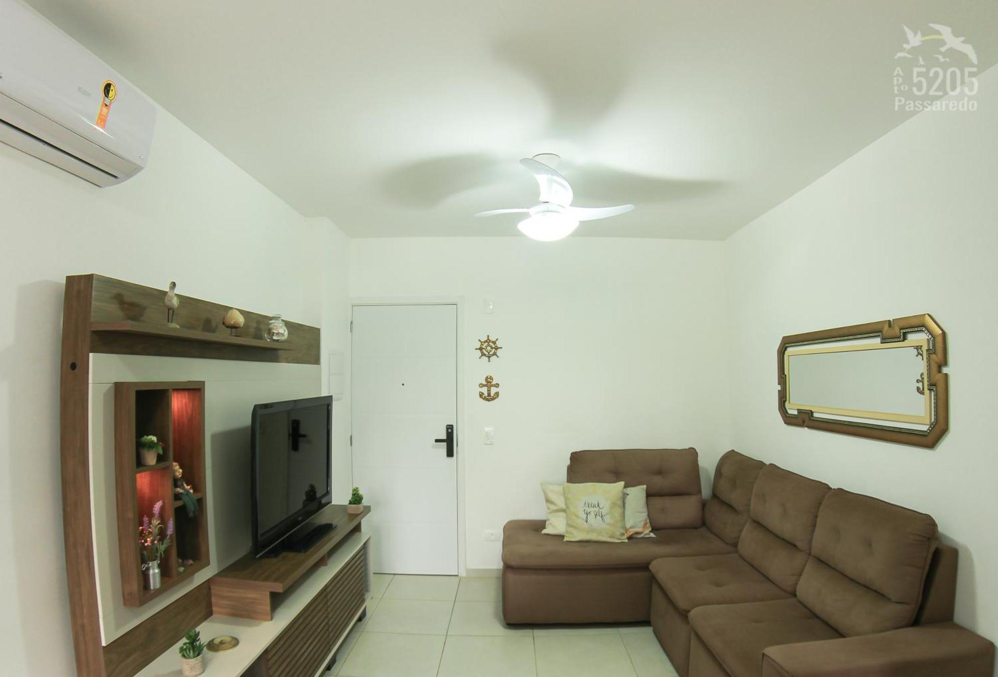 Apartment Aptº 2 Quartos Com Varanda, 400 M Da Praia, Em Com Piscinas, Sala, Smart Tv, Sofa Cama, Com 2 Banheiros, Cozinha Planejada Completa, Wi-fi 200 Mbps, Ares-condicionados, Churrasqueira, Maquina De Lavar E Tanque, Estacionamento, Portaria