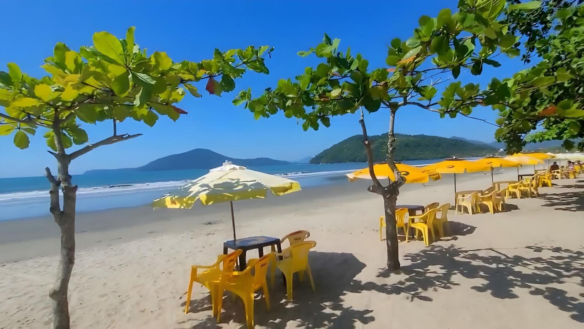 Aptº 2 Quartos Com Varanda, 400 M Da Praia, Em Com Piscinas, Sala, Smart Tv, Sofa Cama, Com 2 Banheiros, Cozinha Planejada Completa, Wi-fi 200 Mbps, Ares-condicionados, Churrasqueira, Maquina De Lavar E Tanque, Estacionamento, Portaria Ubatuba
